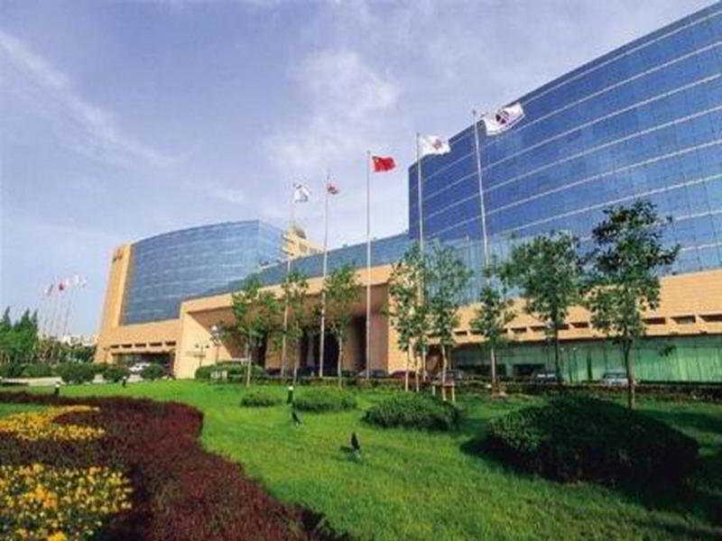 Shanghai Marriott Hotel Hongqiao Экстерьер фото